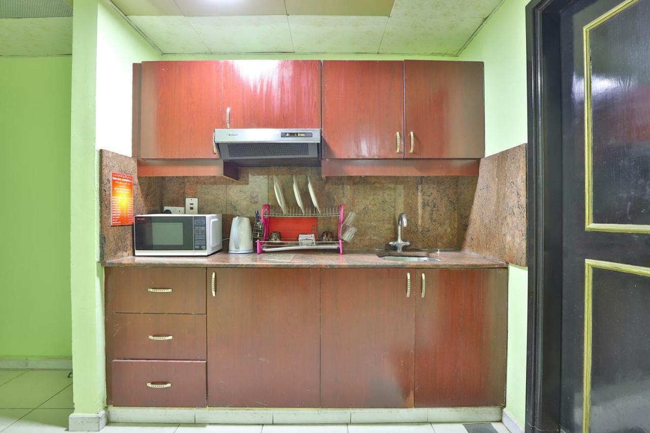 Oyo 261 Remas Hotel Apartment Dubaï Extérieur photo