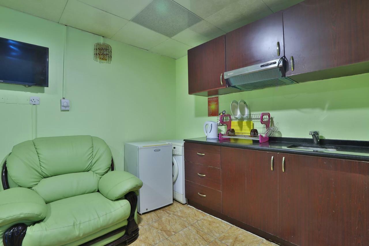 Oyo 261 Remas Hotel Apartment Dubaï Extérieur photo